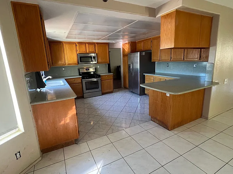 7834 Boxwood Ct — Photo 8
