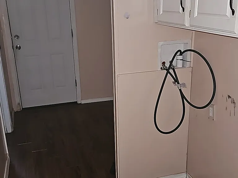1500 S Columbus Ave #6 — Photo 6