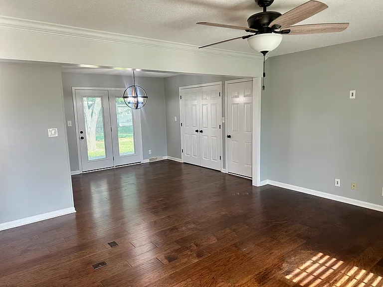 181 Old Farmers Rd — Photo 4