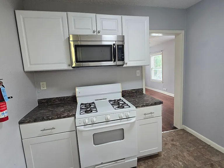 504 Elmhurst Ave #3 — Photo 8