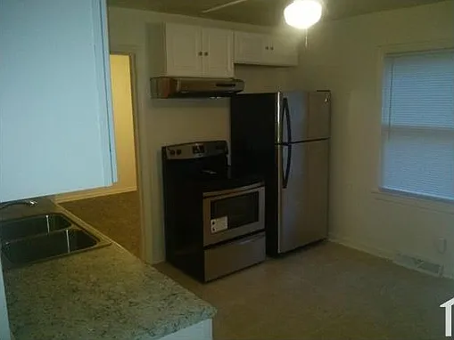 1002 Beaumont Ave — Photo 19