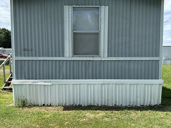 3rd image of 3439 Creek Bnd