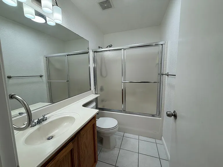 1501 Shiprock Ct — Photo 21