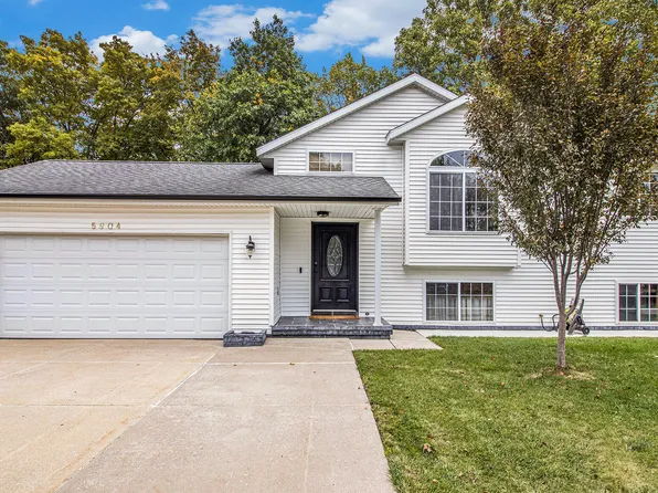 5904 Pennyfarm Dr SE, Kentwood, MI 49508