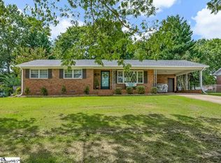 227 Ferndale Dr, Boiling Springs, SC 29316