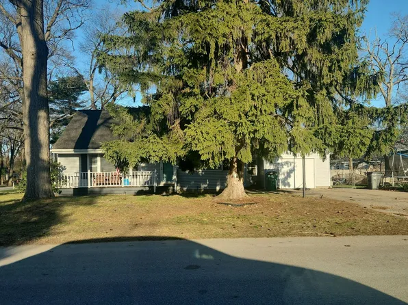 3591 Hiawatha Dr, Muskegon, MI 49441
