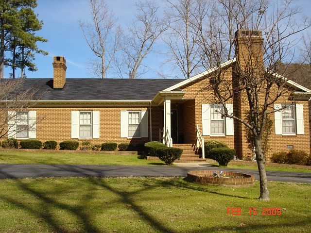1st image of 1502 Walnut Dr