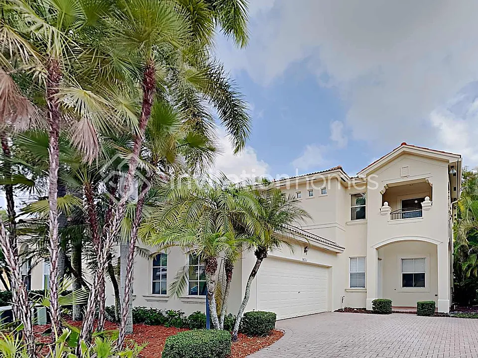 5821 NW 122nd Way