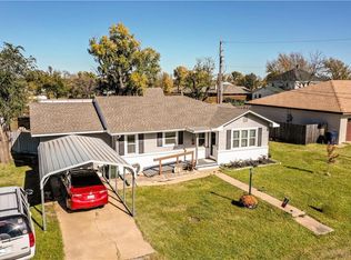 105 West Un, Corn, OK 73024