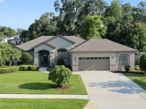 15 Oakland Pointe Cir, Oakland, FL 34760
