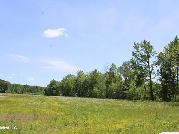 14995 Fairview Rd #4, Byhalia, MS 38611