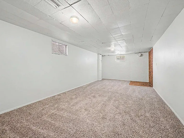 2519 Danbury Dr — Photo 23
