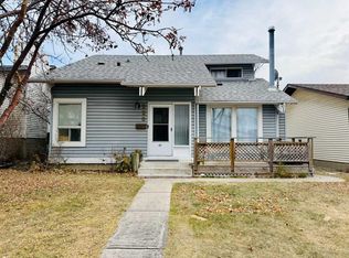 220 W Whitewood Pl NE, Calgary, AB T1Y3N4