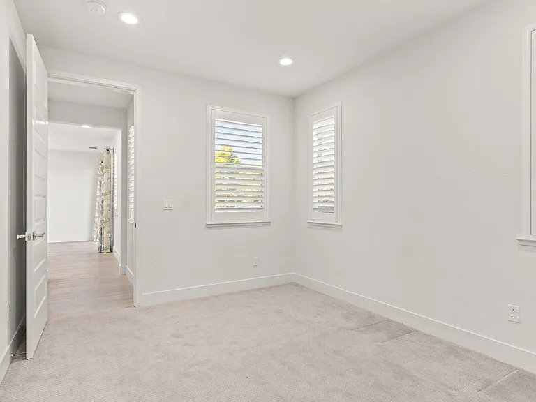 2730 Bette St — Photo 18
