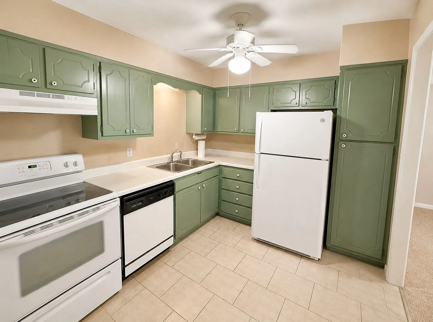 2724 Whitney Pl Unit 229 — Photo 3