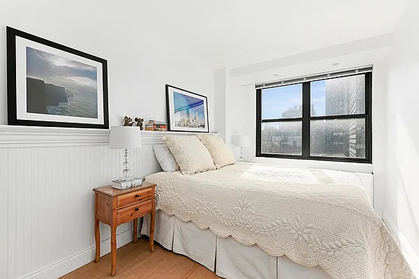 Sold by Compass | media 7
