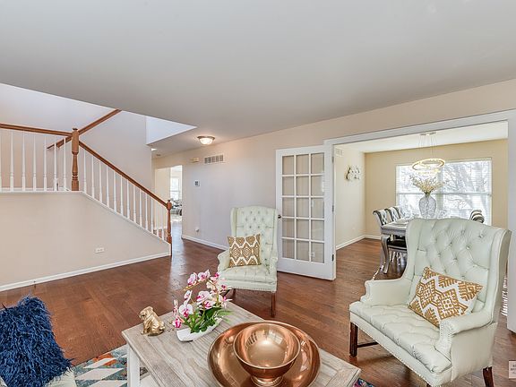5th image of 7529 Rosewind Dr