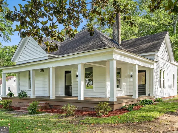 1852 Burwell Rd, Carrollton, GA 30117