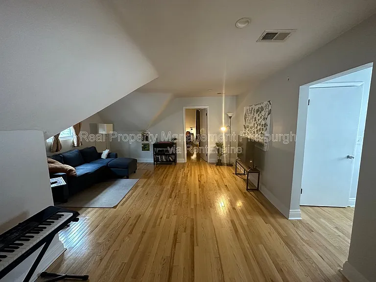 5619 E Liberty Blvd #3 — Photo 2