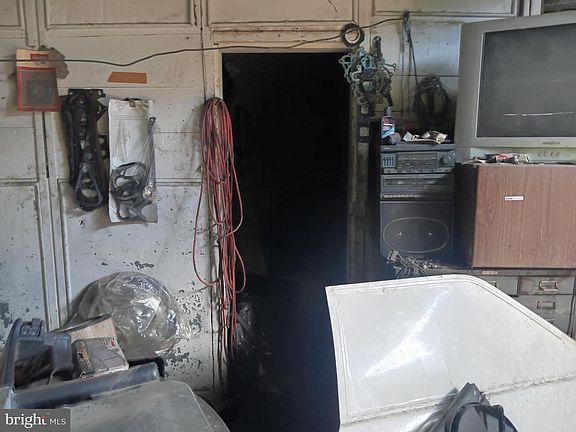 4th image of 117 S Calverton Rd