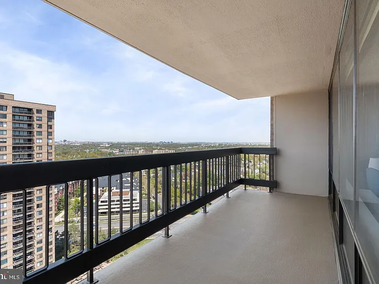 3705 S George Mason Dr #2202S — Photo 17