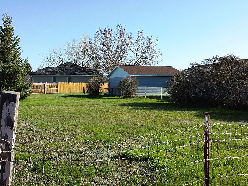 1st image of 3022 9th Ave N