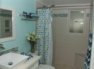 919 Walnut St, Pacific Grove, CA 93950