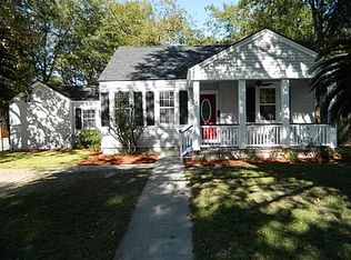 202 Columbus Dr, Savannah, GA 31405