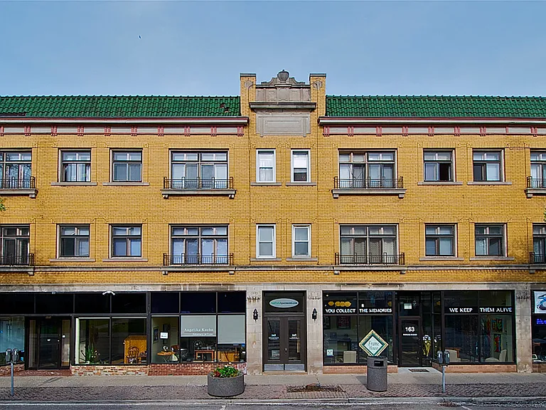 165 S. Oak Park Ave. — Photo 4