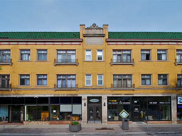 165 S. Oak Park Ave., 165 S Oak Park Ave #15, Oak Park, IL 60302