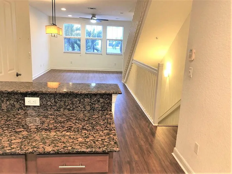 810 Marina Del Ray Ln #5 — Photo 8