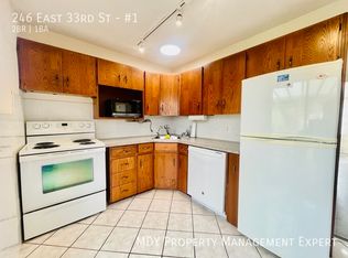 246 E 33rd St #1, Hamilton, ON L8V3T6