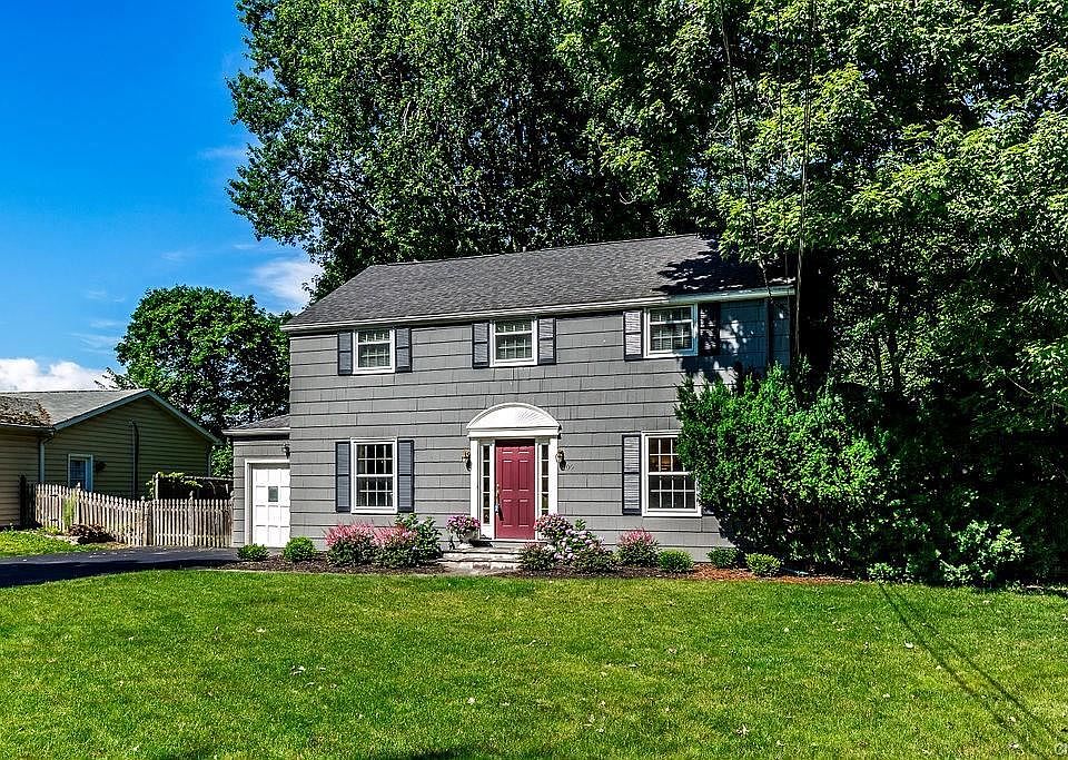 1st image of 109 Edwards Dr