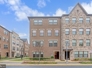 45204 Lettermore Sq, Sterling, VA 20166