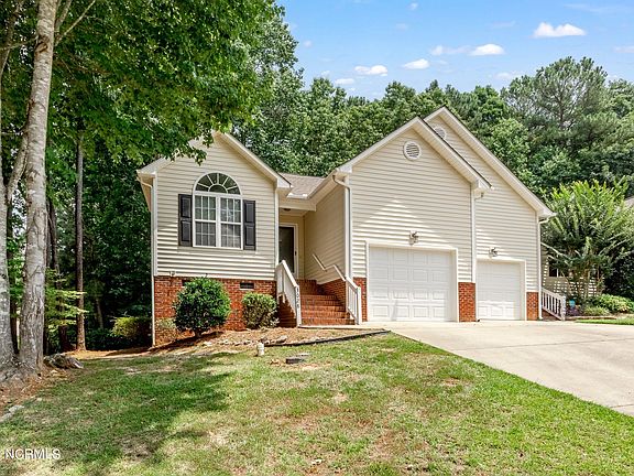 3rd image of 3028 E Cotton Gin Drive