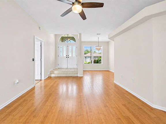 5th image of 7040 FRASCATI LOOP