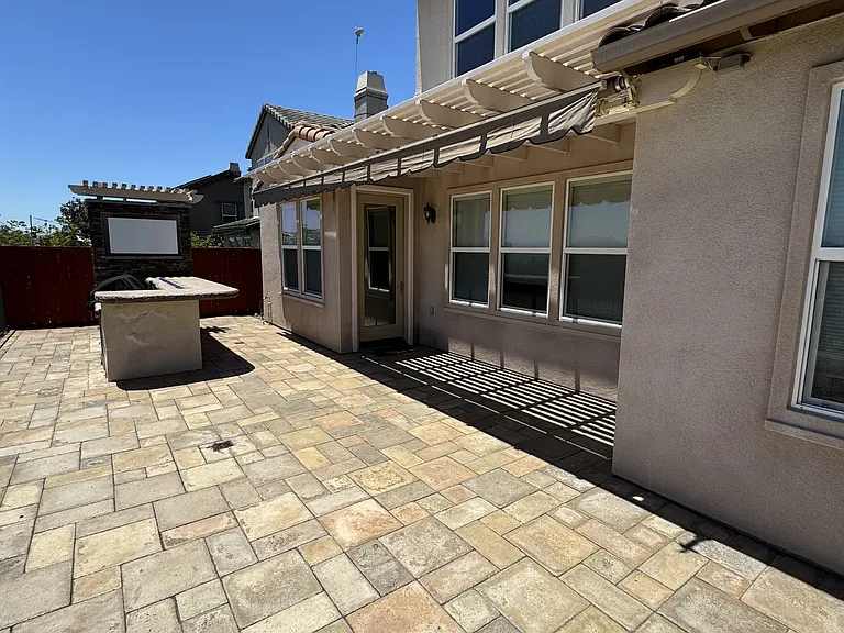 851 Antilla Way — Photo 35