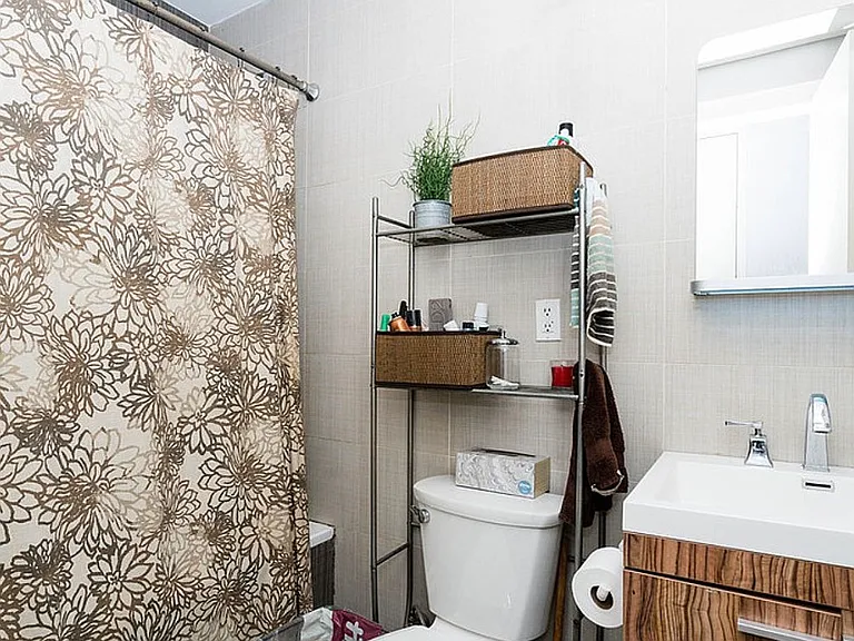 168 Harman St #1A — Photo 8