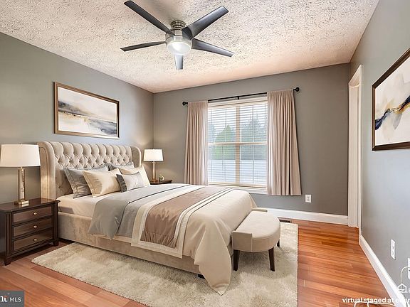 4th image of 9520 Oakbranch Way