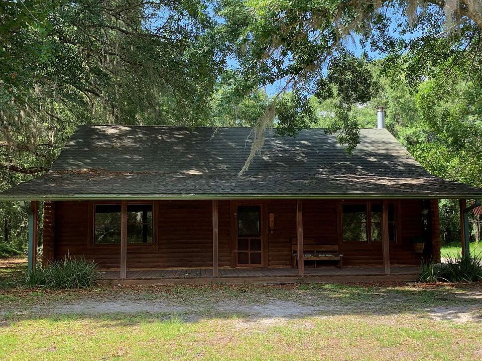 1st image of 321 SW Bambi Ln