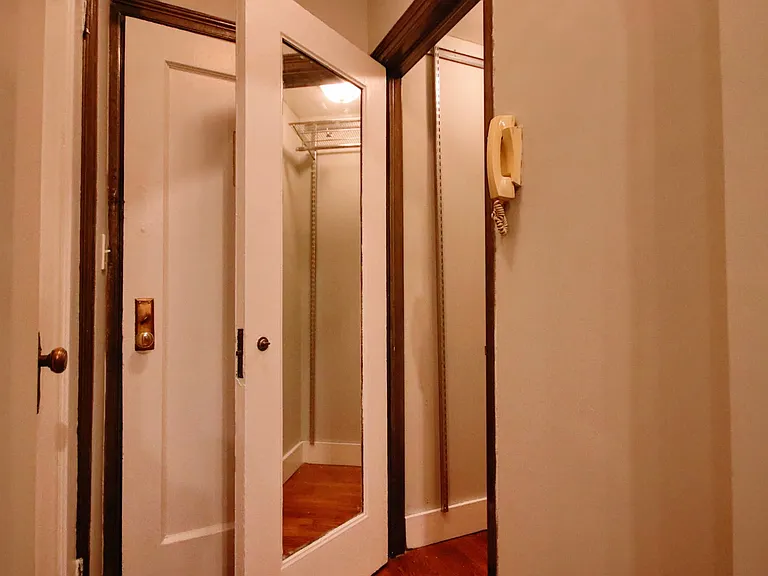 11 Waverly Pl #6N — Photo 7