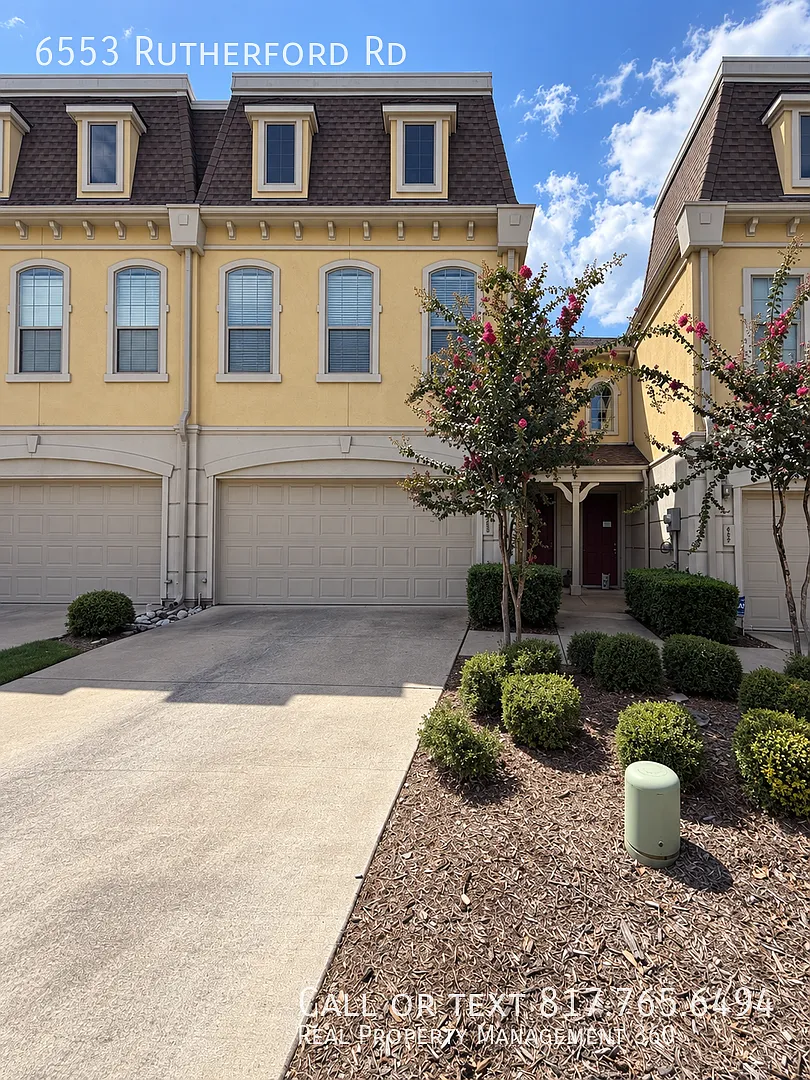 3 bed, 2.0 bath, 1831 sqft, $2,400 — Photo 1