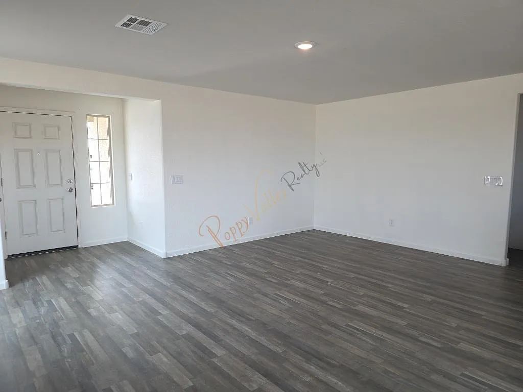 3471 E Ames Ave — Photo 2