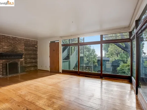 1730 Highland Pl APT 1, Berkeley, CA 94709