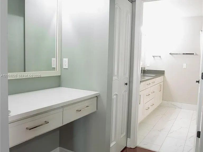3160 Peachtree Cir — Photo 12