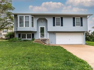 3267 Lupine Dr, Arnold, MO 63010