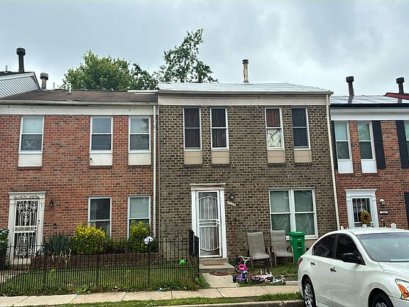 3rd image of 7529 Courtney Pl
