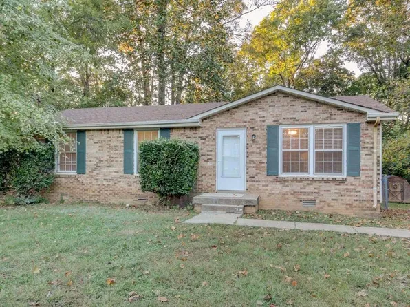 398 Louise Ln, Clarksville, TN 37042