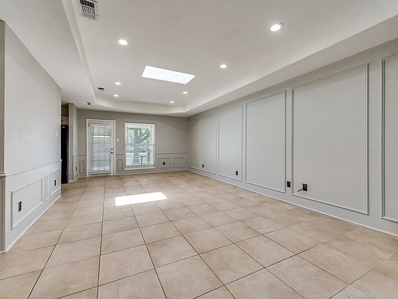 2nd image of 210 Spence Dr