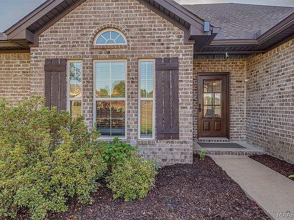 4th image of 2474 Fox Ridge Dr